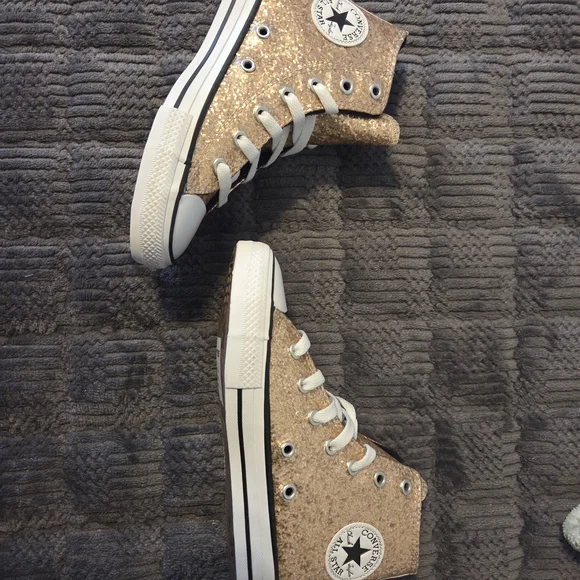 Converse Kids Sneakers in Gold and White - Picture 12 of 14